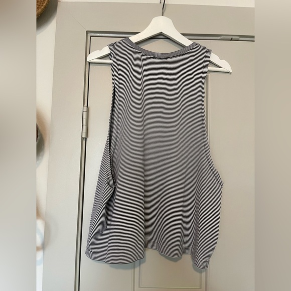 Nux Striped Workout Tank Top - Picture 5 of 10
